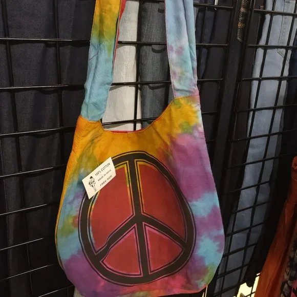 GYPSI PEACE BAGPACK Amazon.com | Noasqll 60s 70s Hippie Flowers Peace Sign Love  main image 4